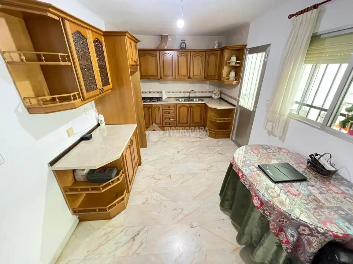 Cocina de Casa adosada en venta en Badajoz con Aire acondicionado