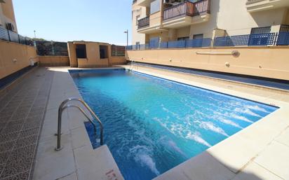 Piscina de Pis en venda en Las Gabias amb Terrassa