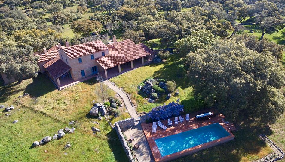 Foto 1 de Finca rústica en venta en  Paraje de la Tejonera, El Castillo de las Guardas, Sevilla
