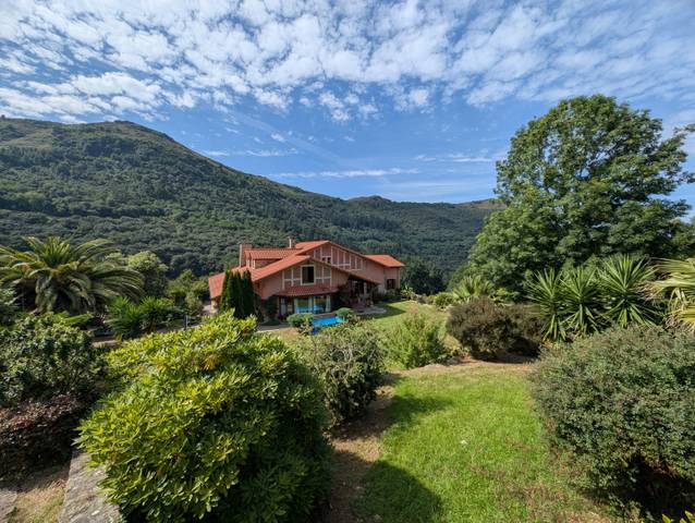 Casa-chalet en Venta en Ampuero - LA BIEN APARECIDA, 60 en Ampuero