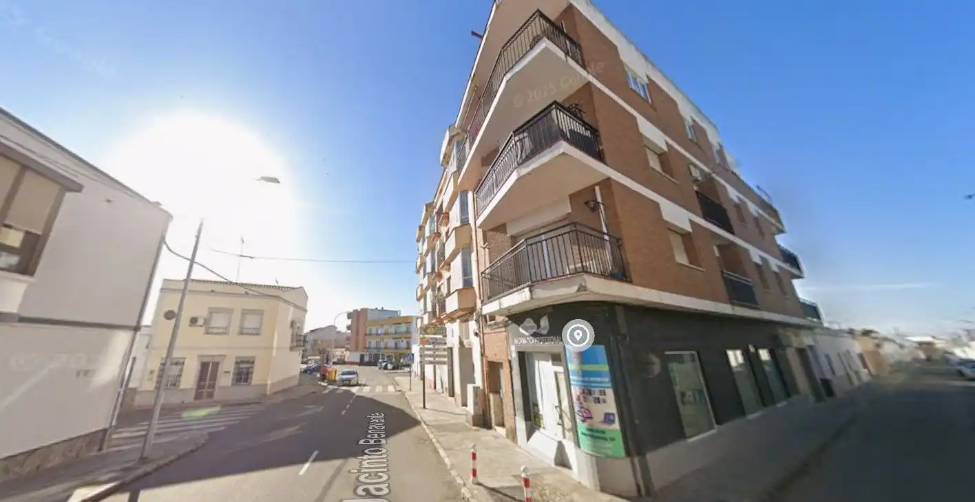 Local comercial en venda a Jacinto Benavente