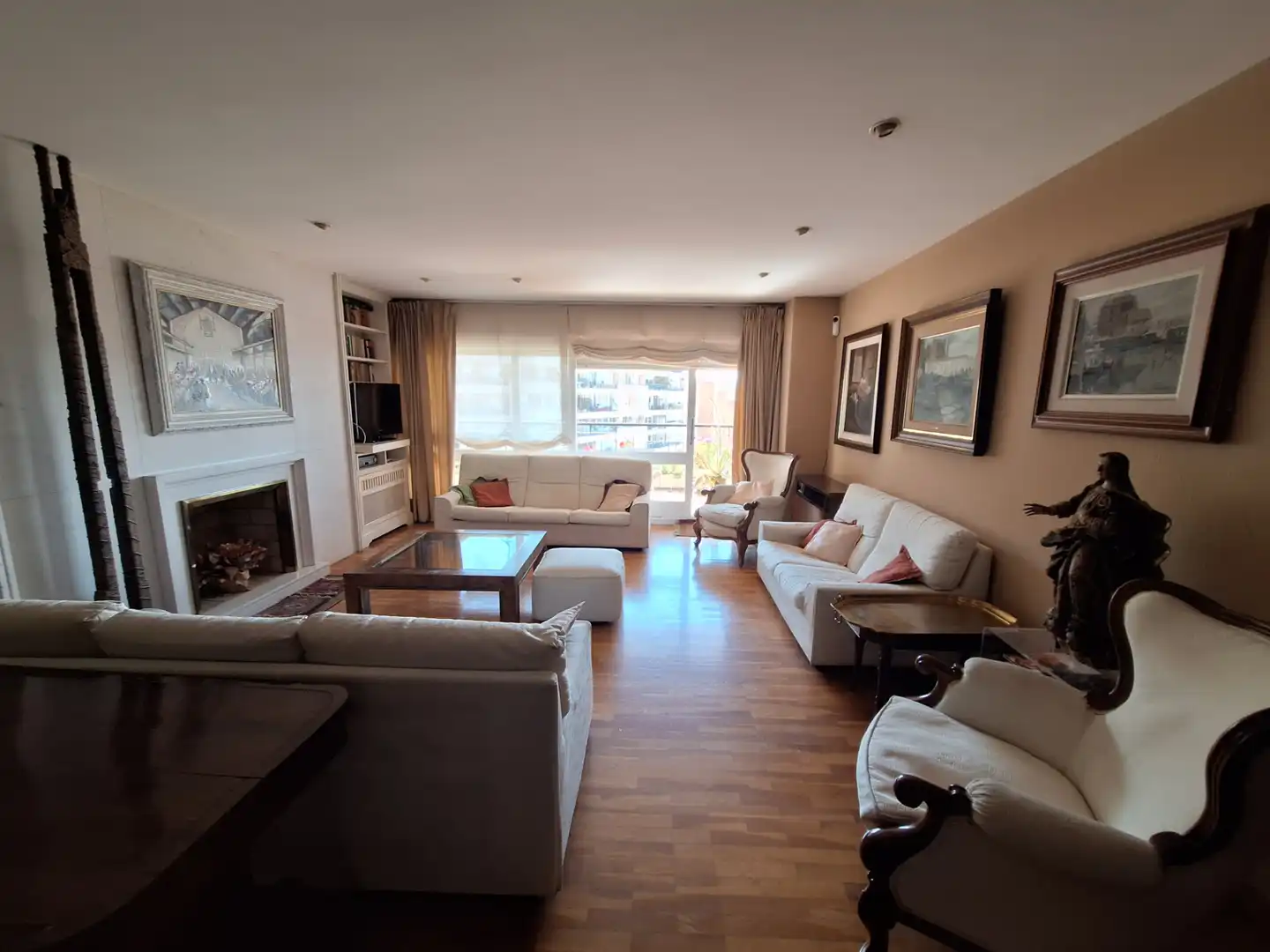 Flat with terrace for sale in Carrer de Moragas, imagen 3