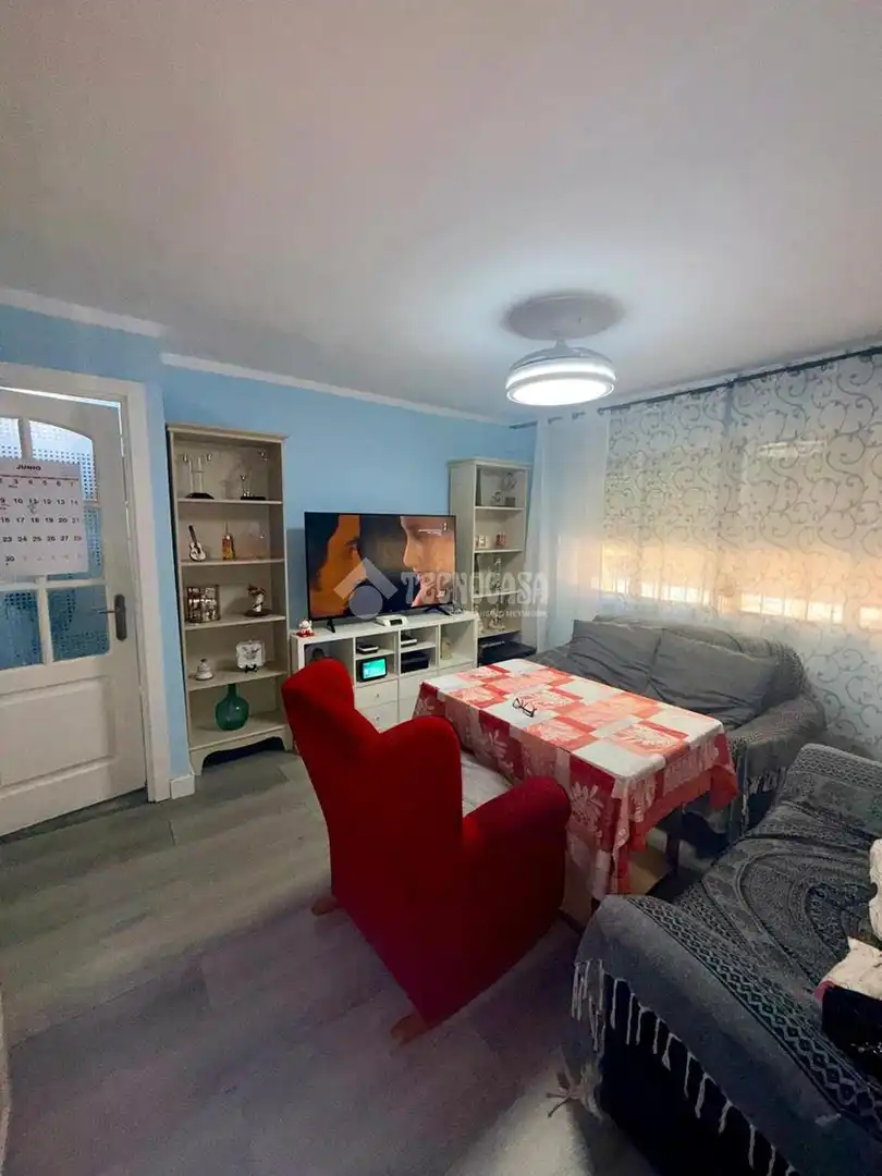 Living room of Flat for sale in Sevilla  with Heating