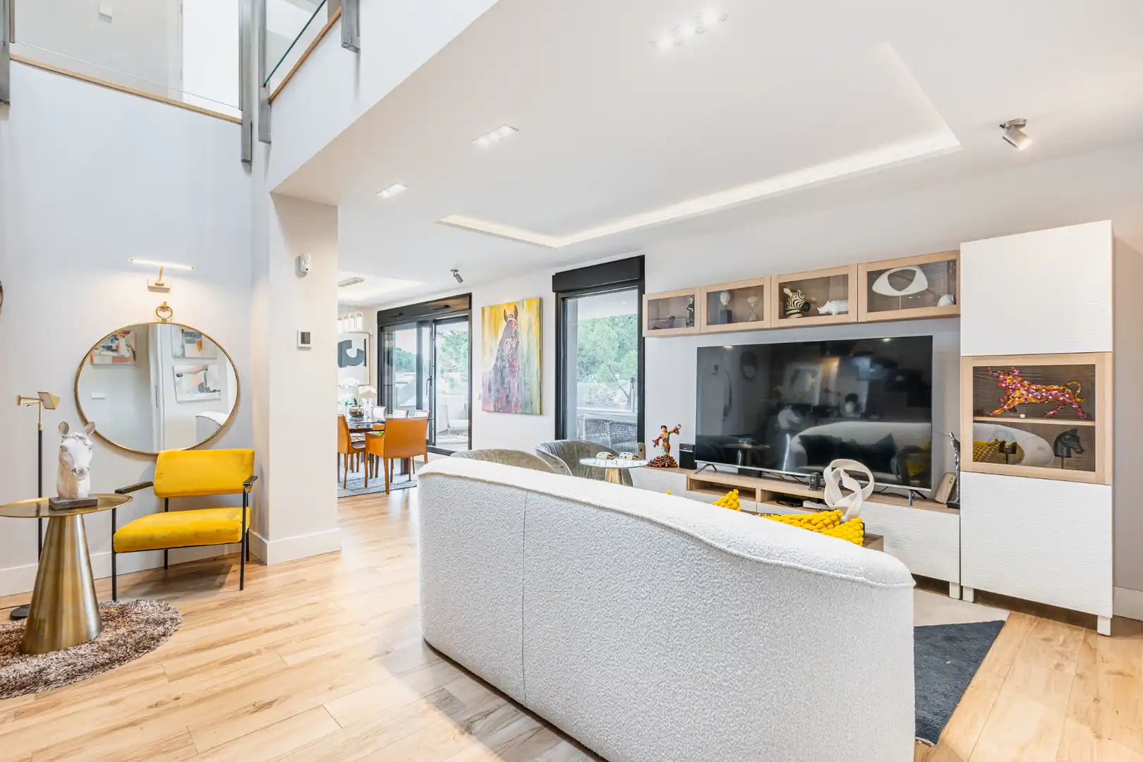 Sala de estar de Ático en venta en Las Rozas de Madrid con Aire acondicionado, Calefacción y Jardín privado