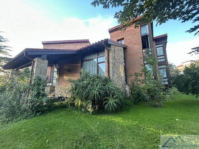 Casa-chalet en Venta en LAS VENERAS en Arce
