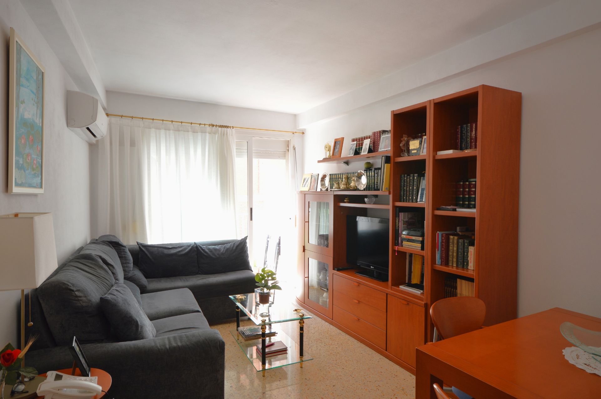 Living room of Flat for sale in  Barcelona Capital  with Air Conditioner, Heating and Balcony