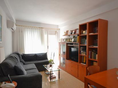 Living room of Flat for sale in  Barcelona Capital  with Air Conditioner, Heating and Balcony