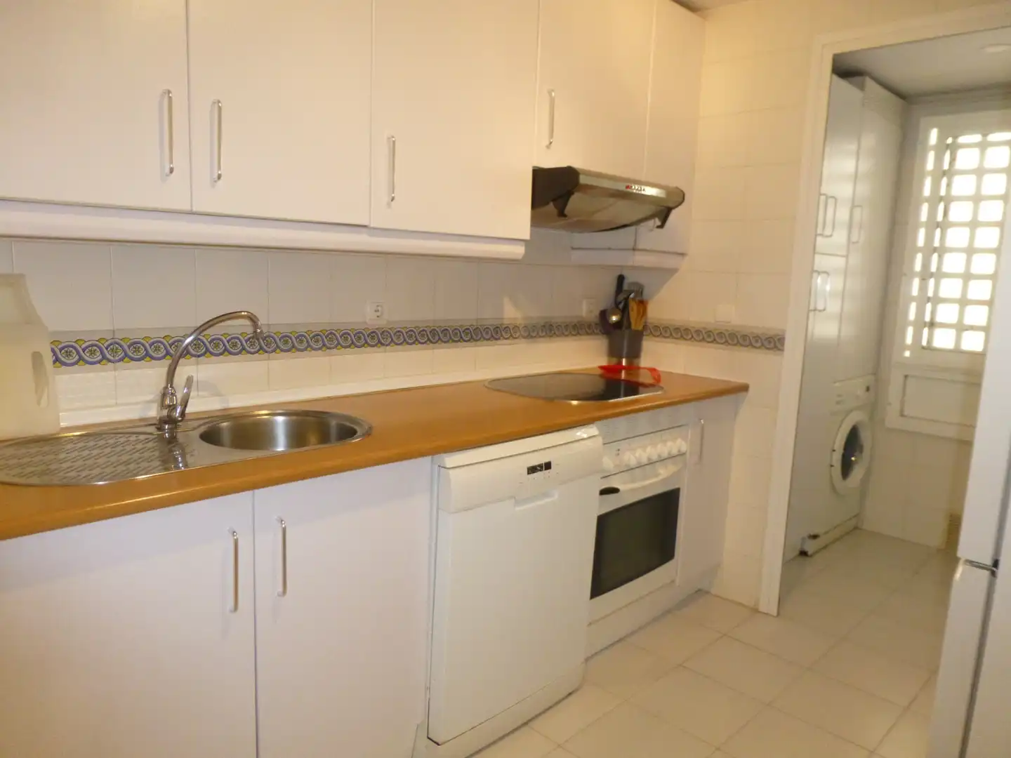 Kitchen of Ground floor for sale in Rota  with Air Conditioner, Private garden and Terrace