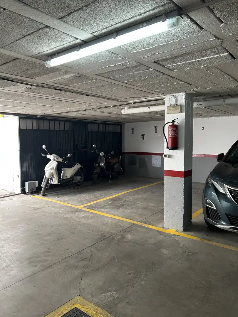 Aparcament de Garatge en venda en Utrera