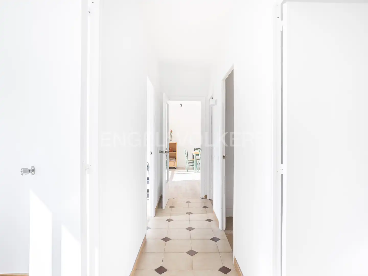 Piso de alquiler en Barcelona con Calefacción, Parquet y Balcón
