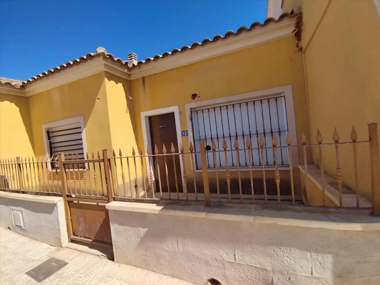 Vista exterior de Casa adosada en venda en Fuente Álamo de Murcia amb Jardí privat i Terrassa