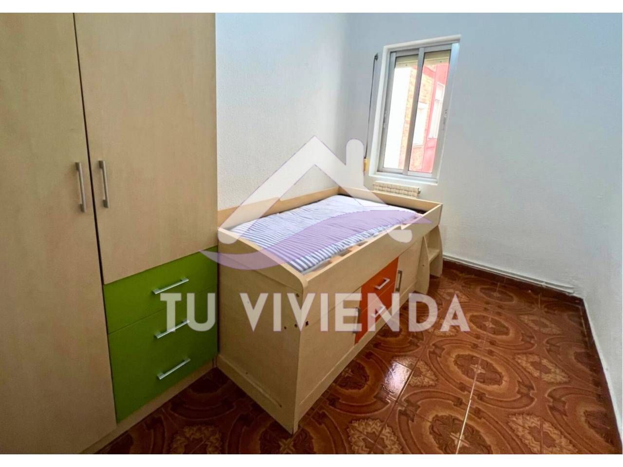 Bedroom of Flat for sale in Valladolid Capital  with Heating and Furnished