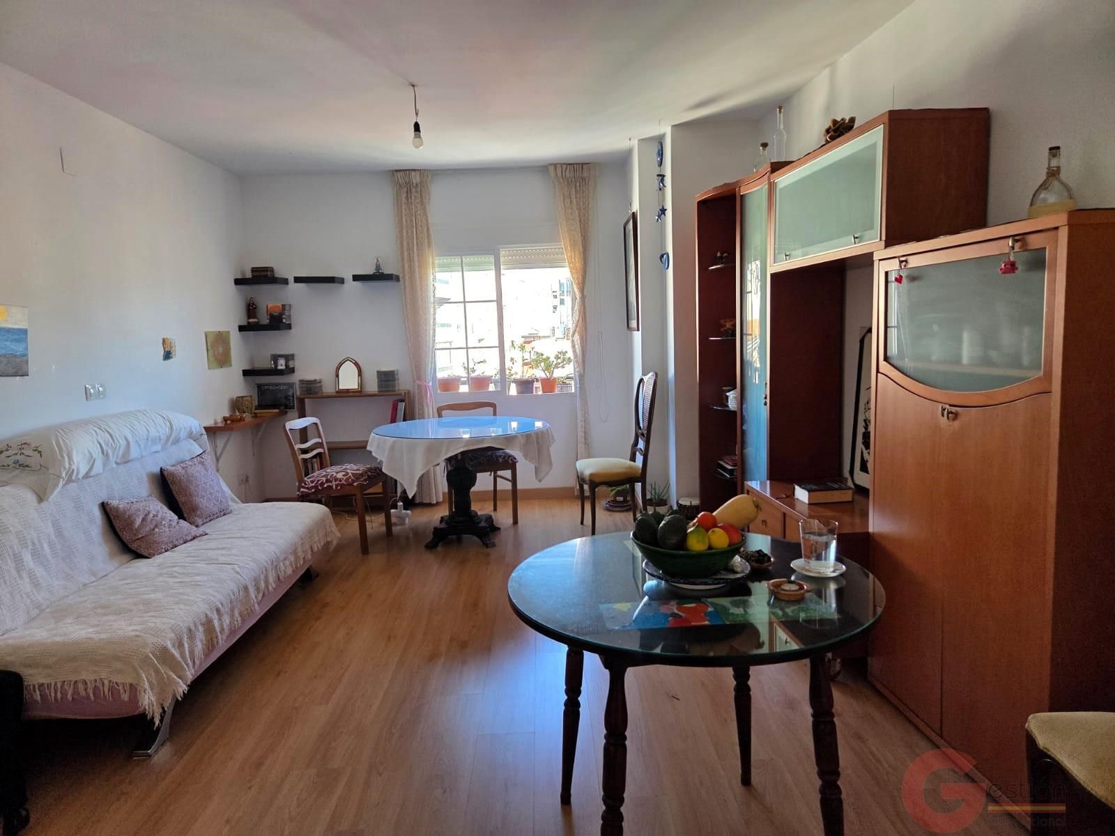 Sala d'estar de Apartament en venda en Motril amb Terrassa