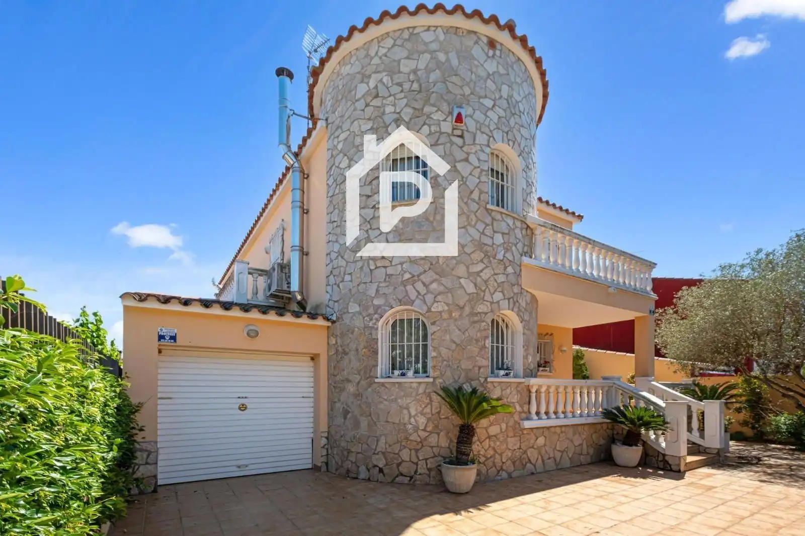 Detached house with pool for sale in MAS NOU, imagen 3