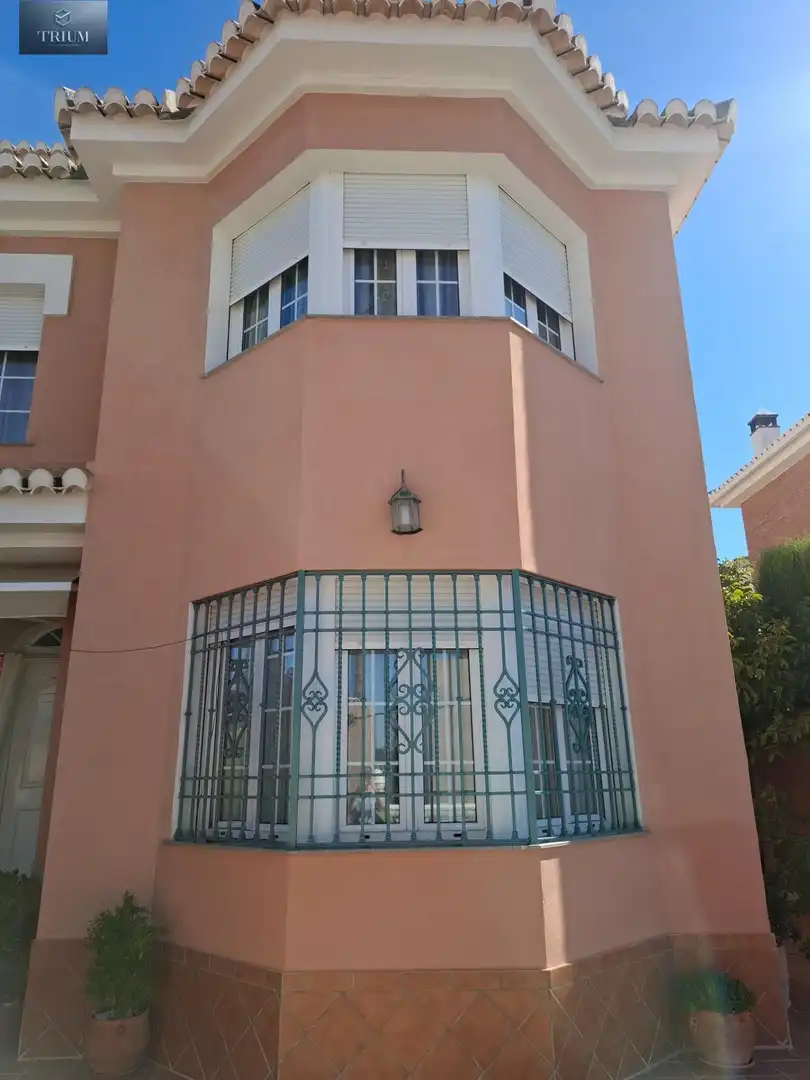 Villa avec terrasse à vendre à Genil, imagen 13