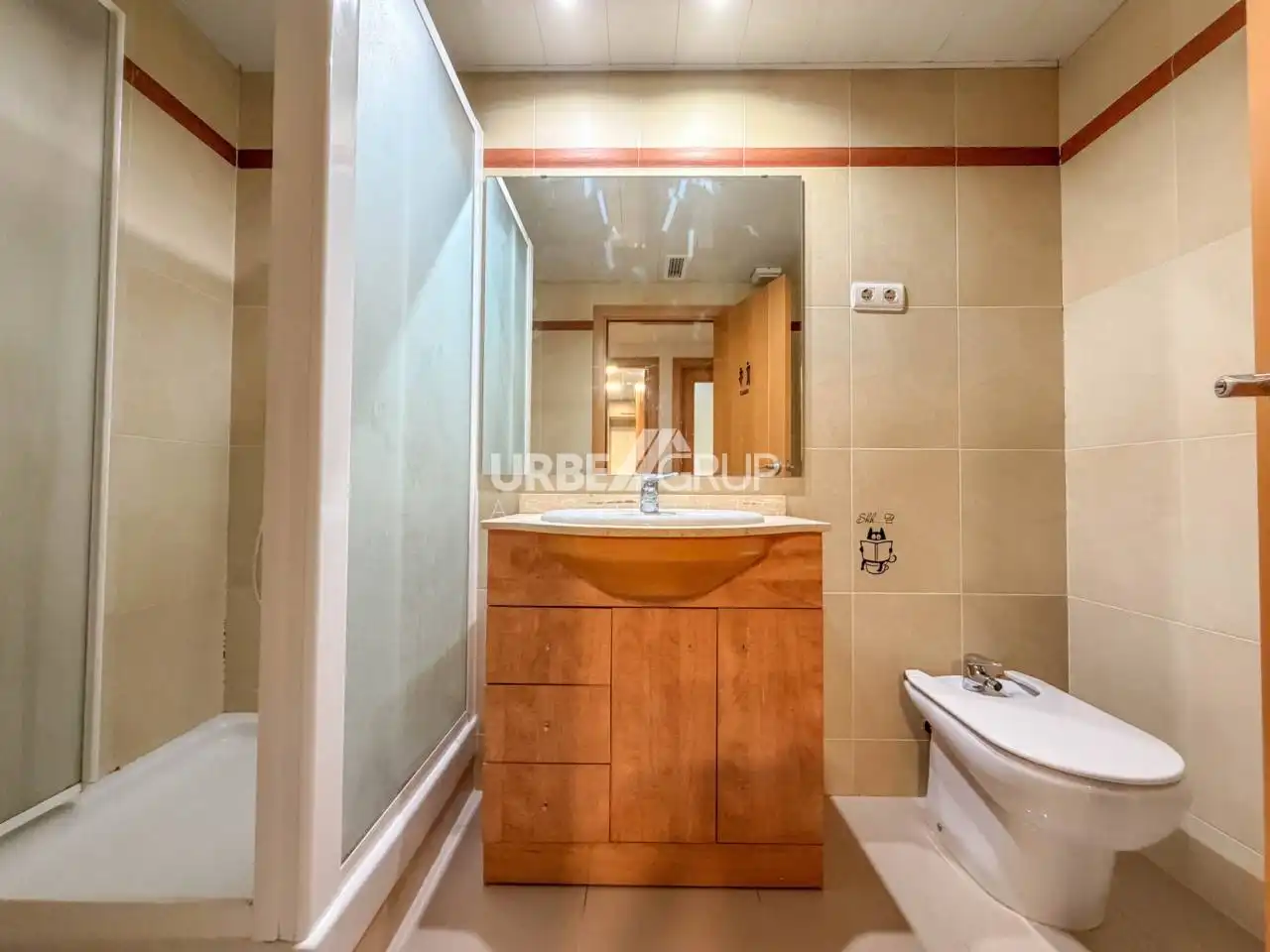 Habitación de Piso en venta en Martorell con Aire acondicionado y Terraza