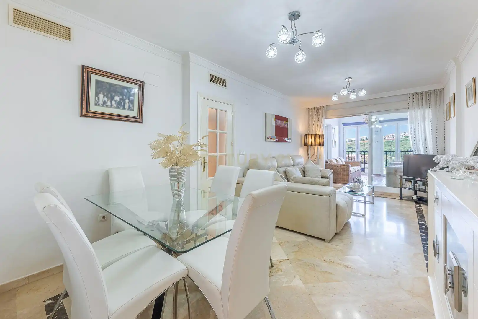 Apartamento con terraza en venta en El Castillo, imagen 10