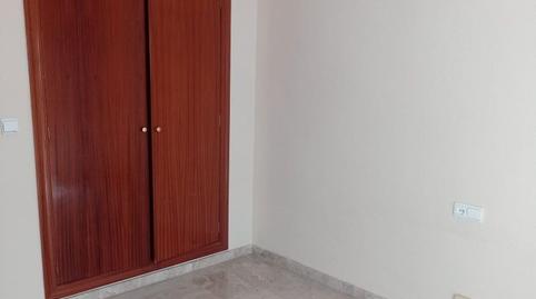 Foto 4 de Apartamento de alquiler en Ciudad Jardín - Zoco, Córdoba