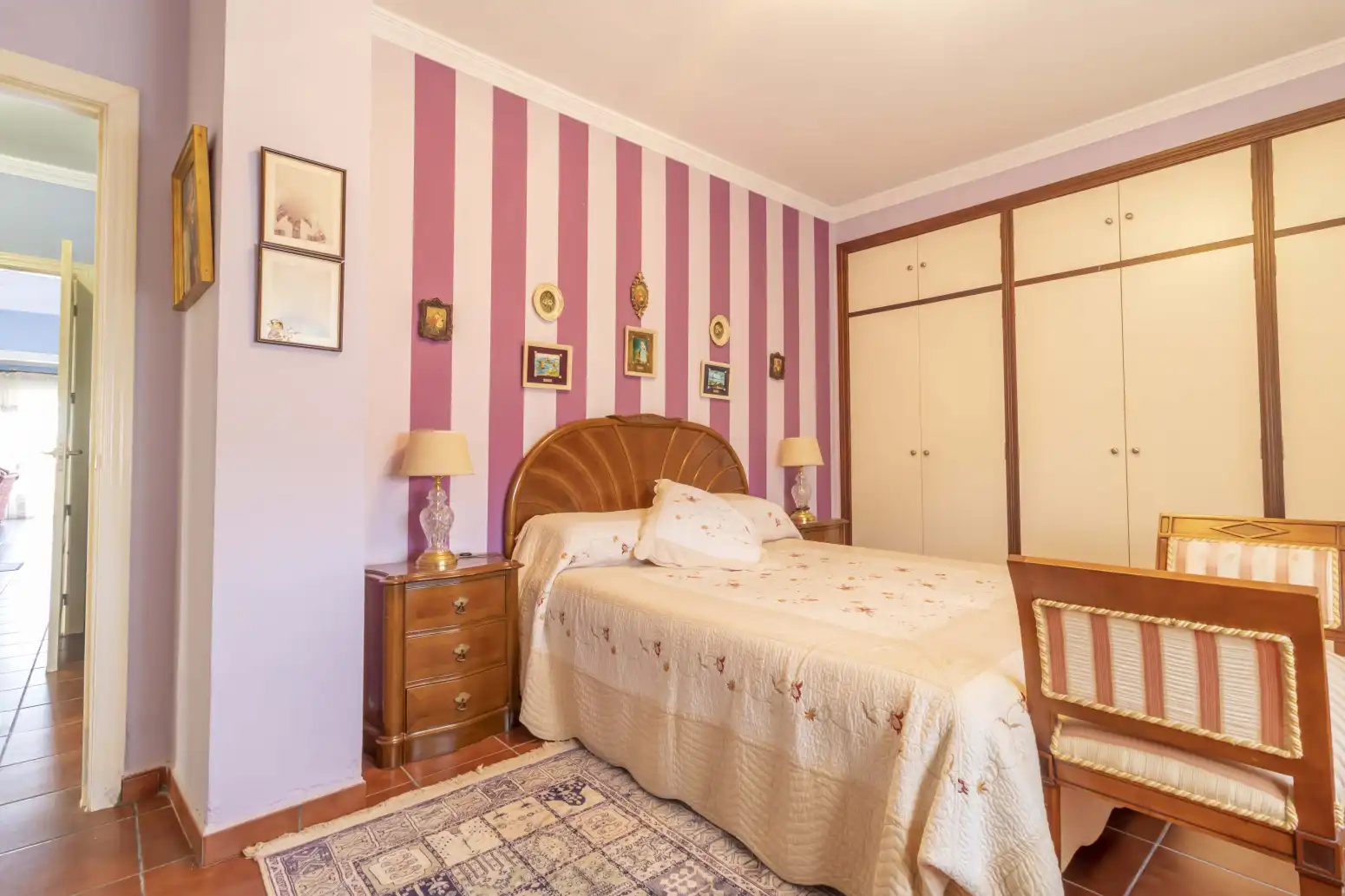 Dormitori de Casa o xalet en venda en Alcalá de Guadaira amb Aire condicionat, Terrassa i Piscina