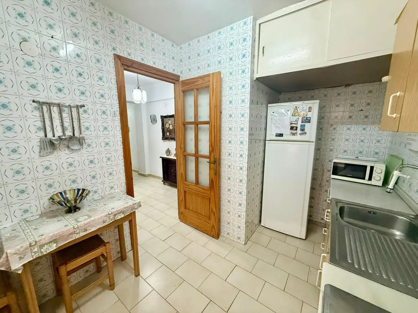 Küche von Wohnung zum Verkauf in Almería mit Klimaanlage, Möbliert und Balkon