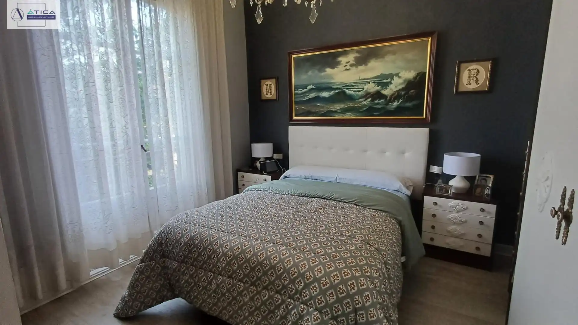 Dormitori de Casa o xalet en venda en Santander amb Jardí privat, Terrassa i Moblat