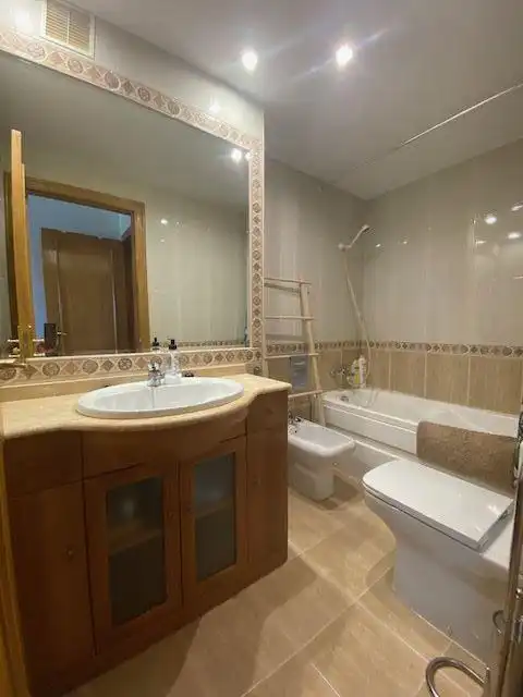 Piso en venta en HUCA - La Cadellada
