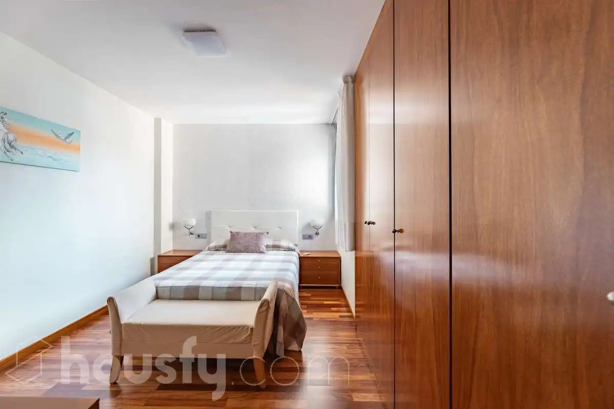 Habitación de Piso en venta en Esplugues de Llobregat con Aire acondicionado, Calefacción y Parquet