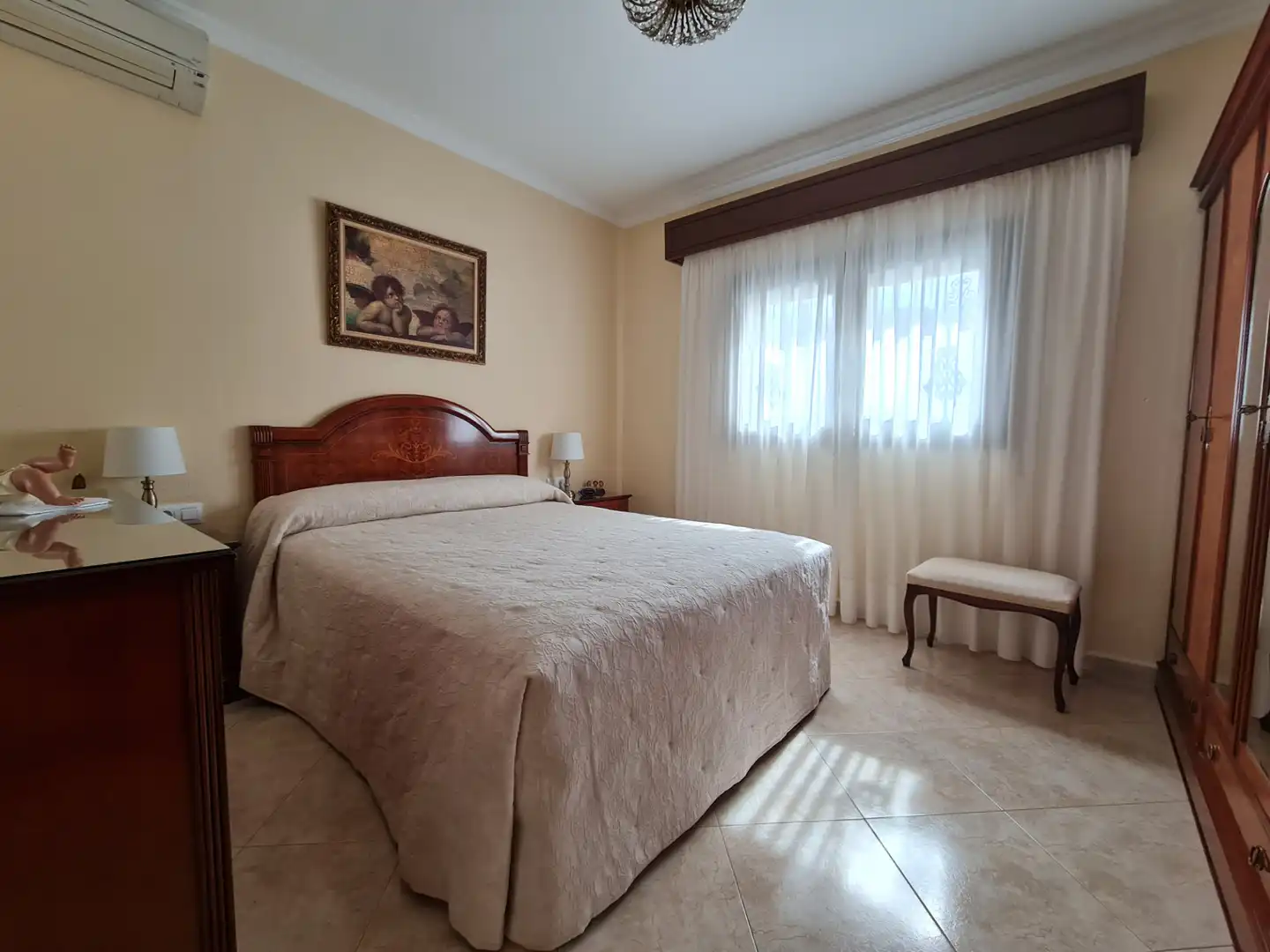 Bedroom of Houses for sale in Camas  with Air Conditioner, Terrace and Storage room