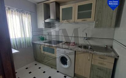 Kitchen of Flat for sale in  Madrid Capital  with Heating, Parquet flooring and Washing machine
