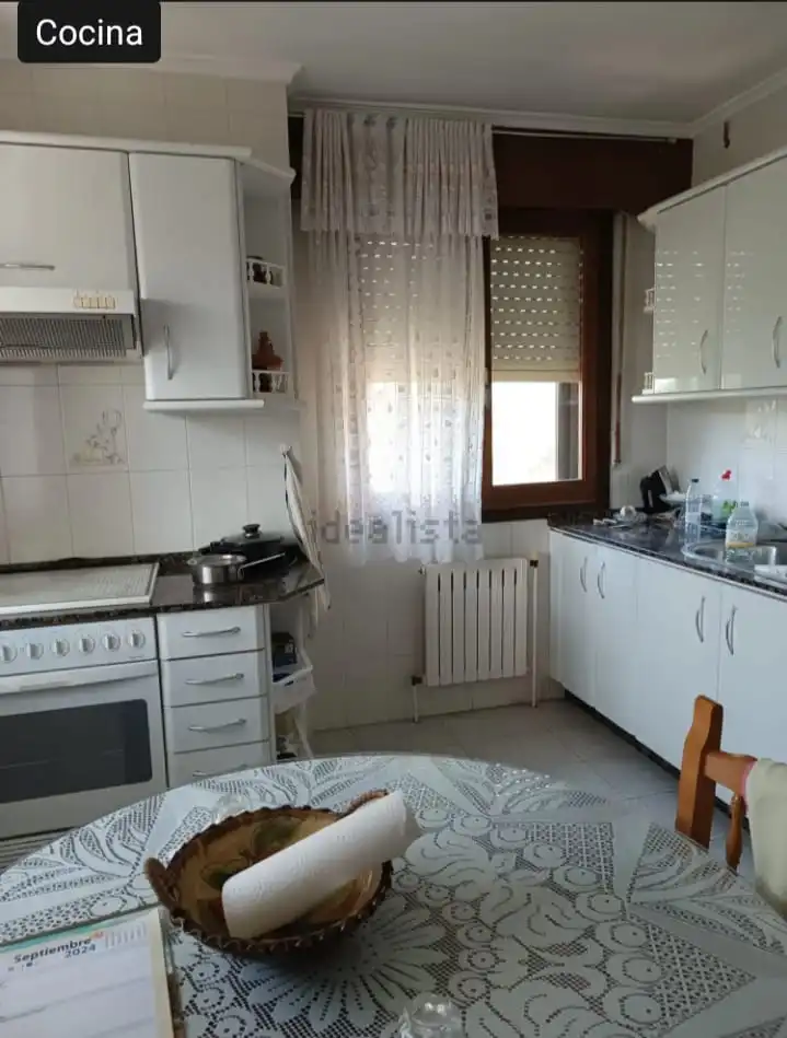 Kitchen of Houses for sale in Chantada  with Heating, Private garden and Parquet flooring