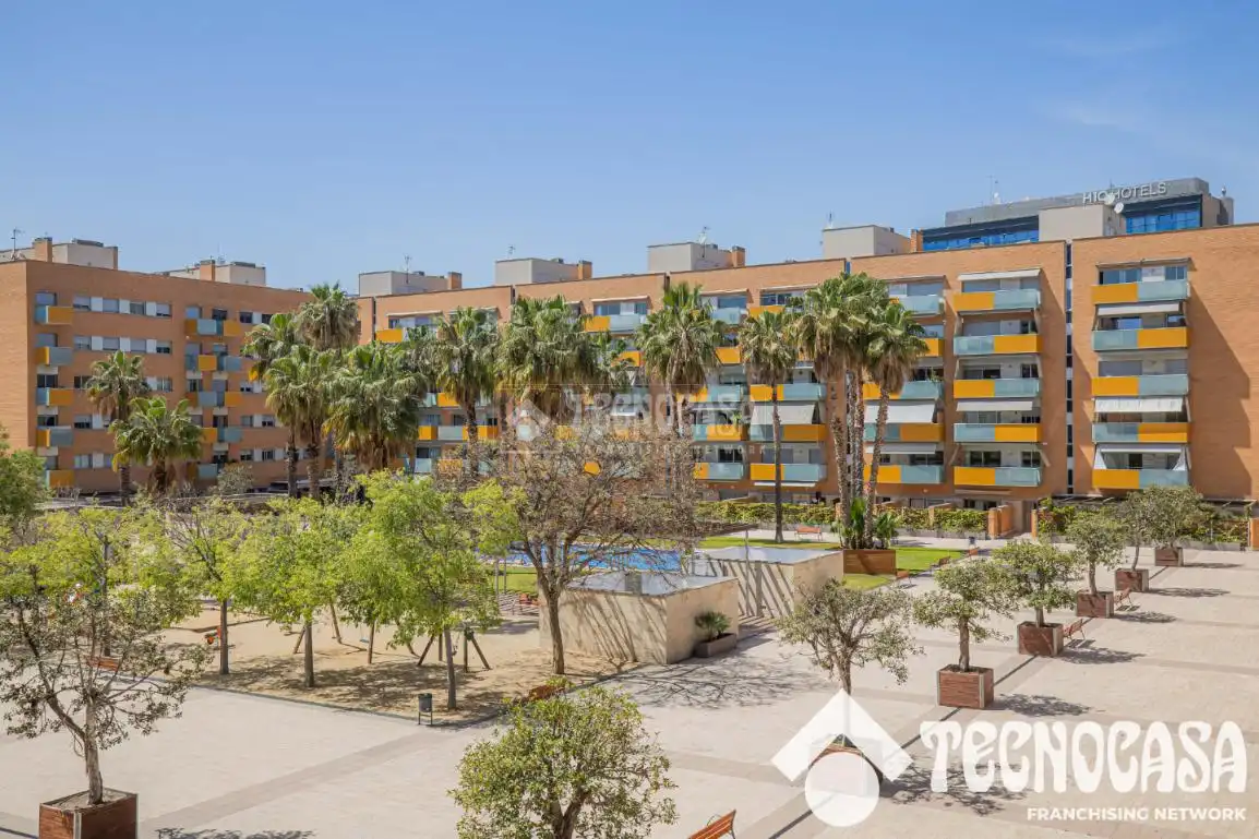 Außenansicht von Wohnung zum Verkauf in Barcelona mit Klimaanlage, Abstellraum und Balkon
