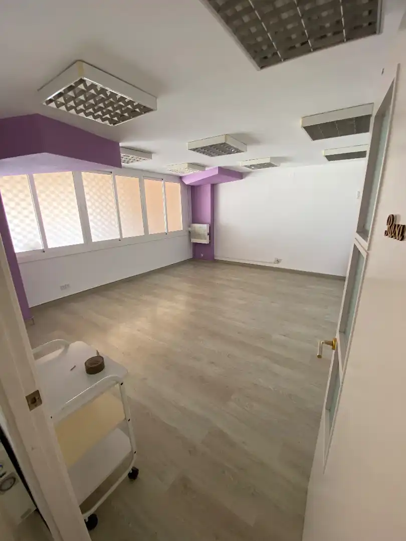 Local comercial de lloguer a Carrer del Consell de Cent, imagen 5