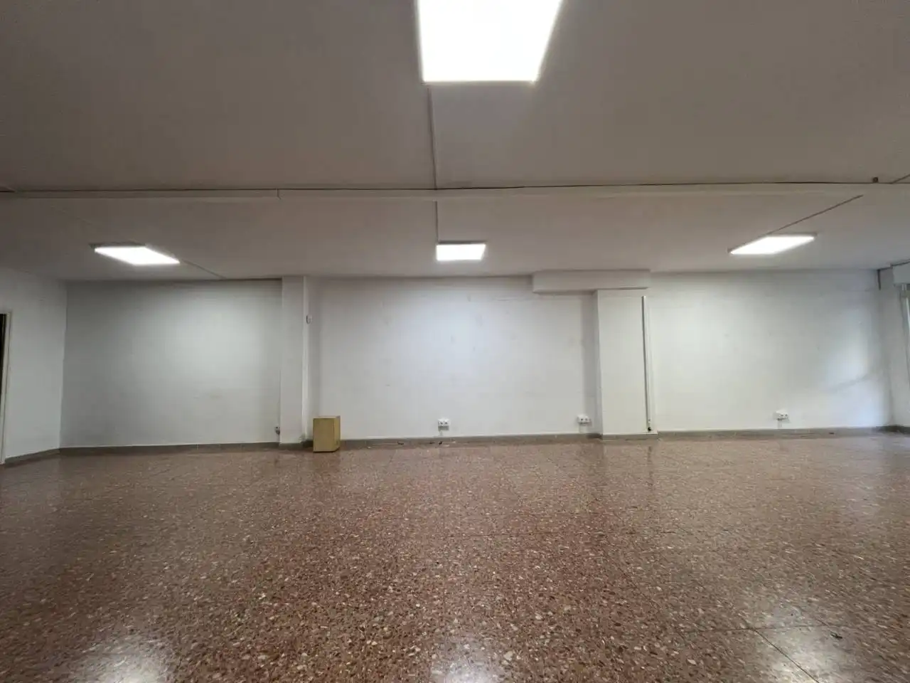 Oficina de alquiler en Calle Onze de Setembre, 11, Collblanc