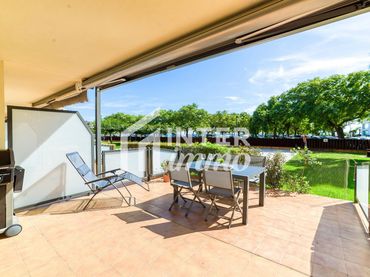 Mini appartamento con piscina in vendita a Paseo Maritim 39