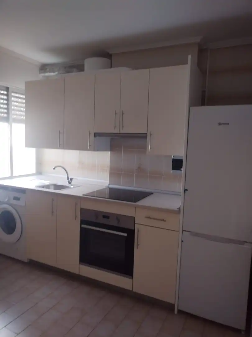 Cocina de Piso en venta en Portugalete con Calefacción, Horno y Lavadora
