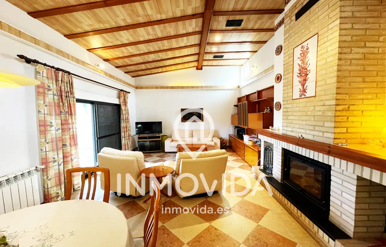 Villa con terrazza in vendita a Cami d'Alboi, imagen 2