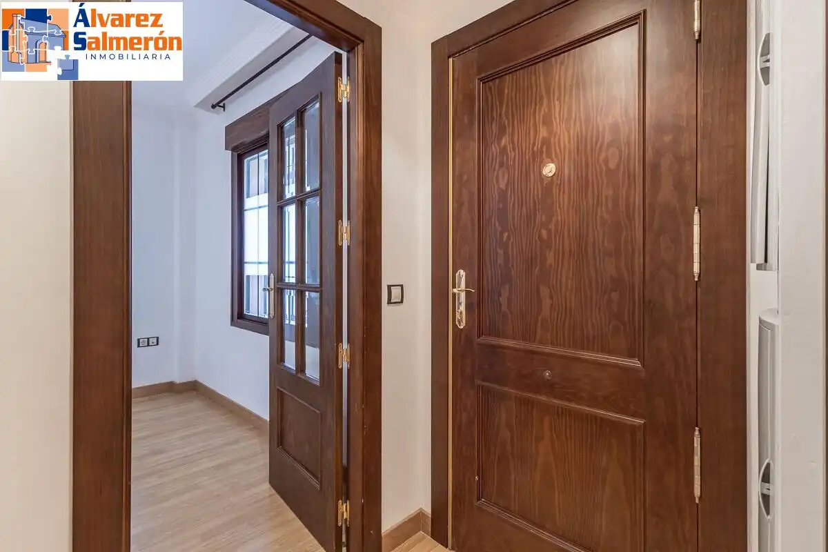 Flat for sale in La Zubia  with Air Conditioner and Storage room