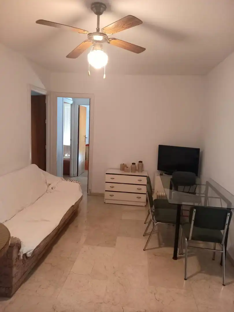 Habitación de Piso de alquiler en Córdoba con Aire acondicionado, Calefacción y Trastero