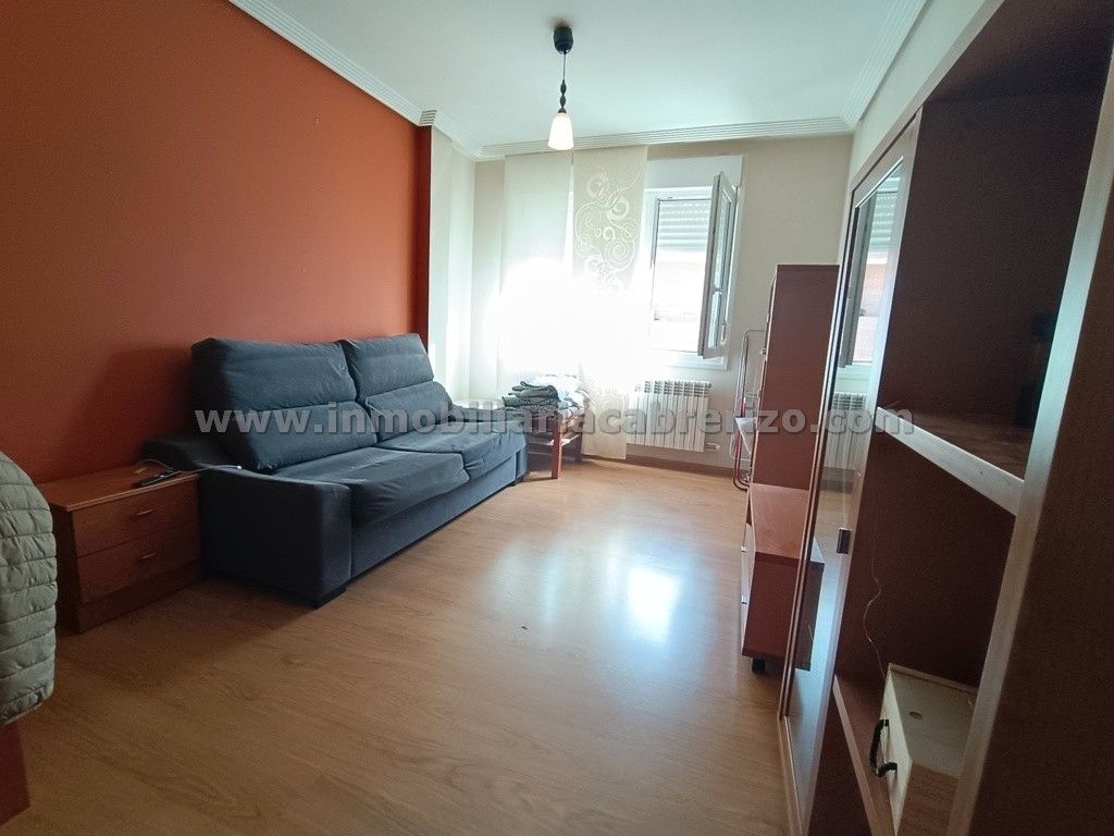 Living room of Apartment for sale in Alberite  with Heating, Parquet flooring and Storage room