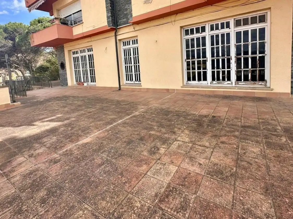 Gewerbefläche zum Verkauf in Carrer Anselm Clavé 0, imagen 4