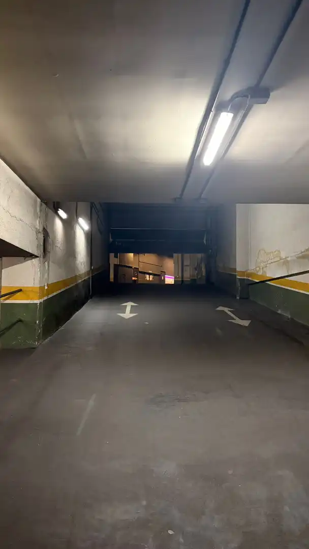 Aparcament de Garatge en venda en Madrid
