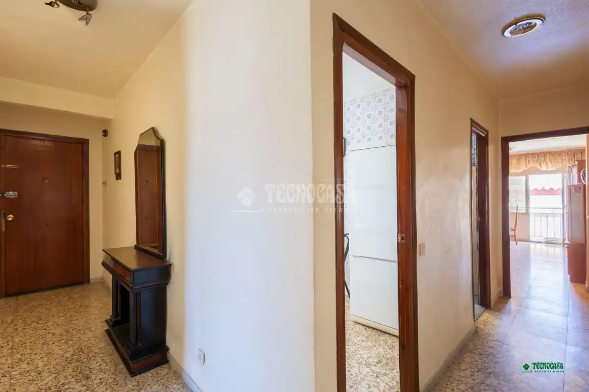 Flat for sale in Albox  with Air Conditioner and Balcony