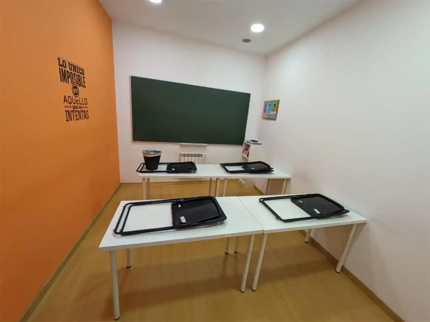 Local de alquiler en  Logroño con Parquet