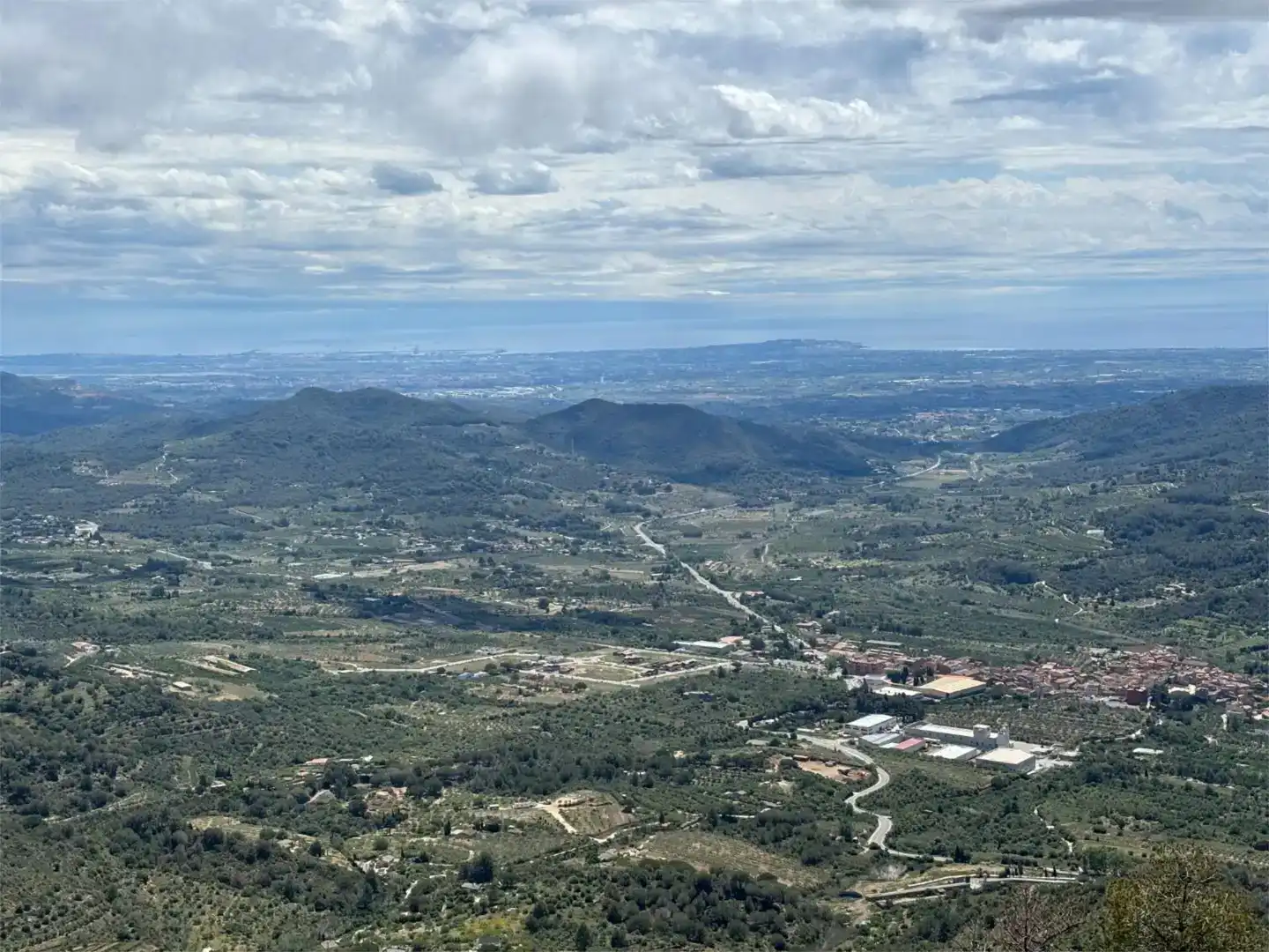 Vista exterior de Finca rústica en venda en Arbolí amb Jardí privat