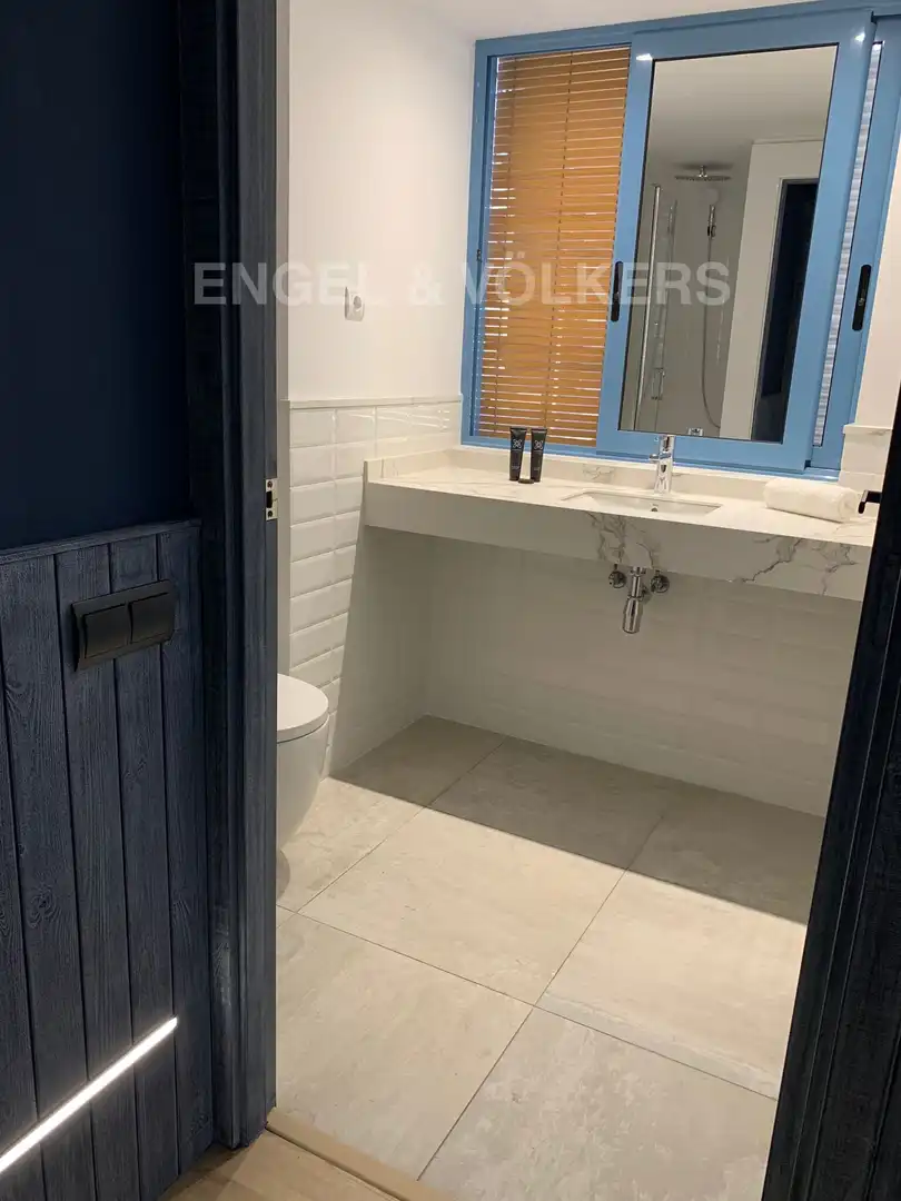 Bathroom of Flat for rent in Barcelona  with Heating, Parquet flooring and Terrace