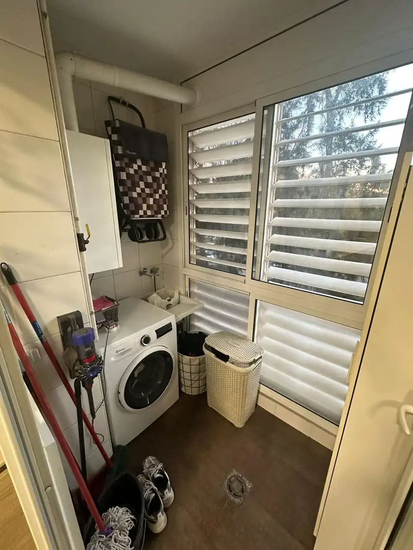 Terraza de Piso en venta en Cornellà de Llobregat con Calefacción, Jardín privado y Balcón