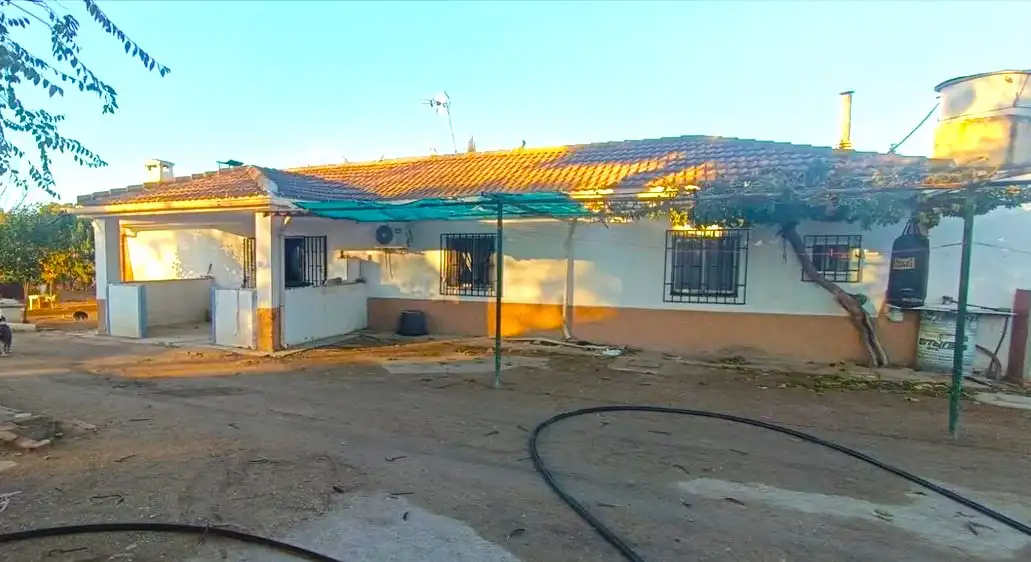 House with pool for sale in Pedanías - Extrarradio, imagen 31