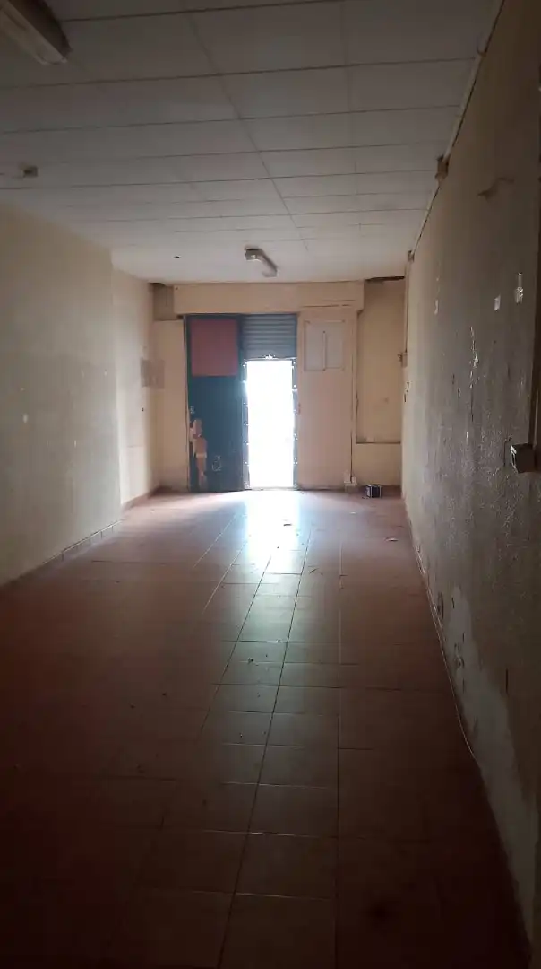 Local de alquiler en Carrer del Degà Bahí, 66, El Camp de l'Arpa del Clot