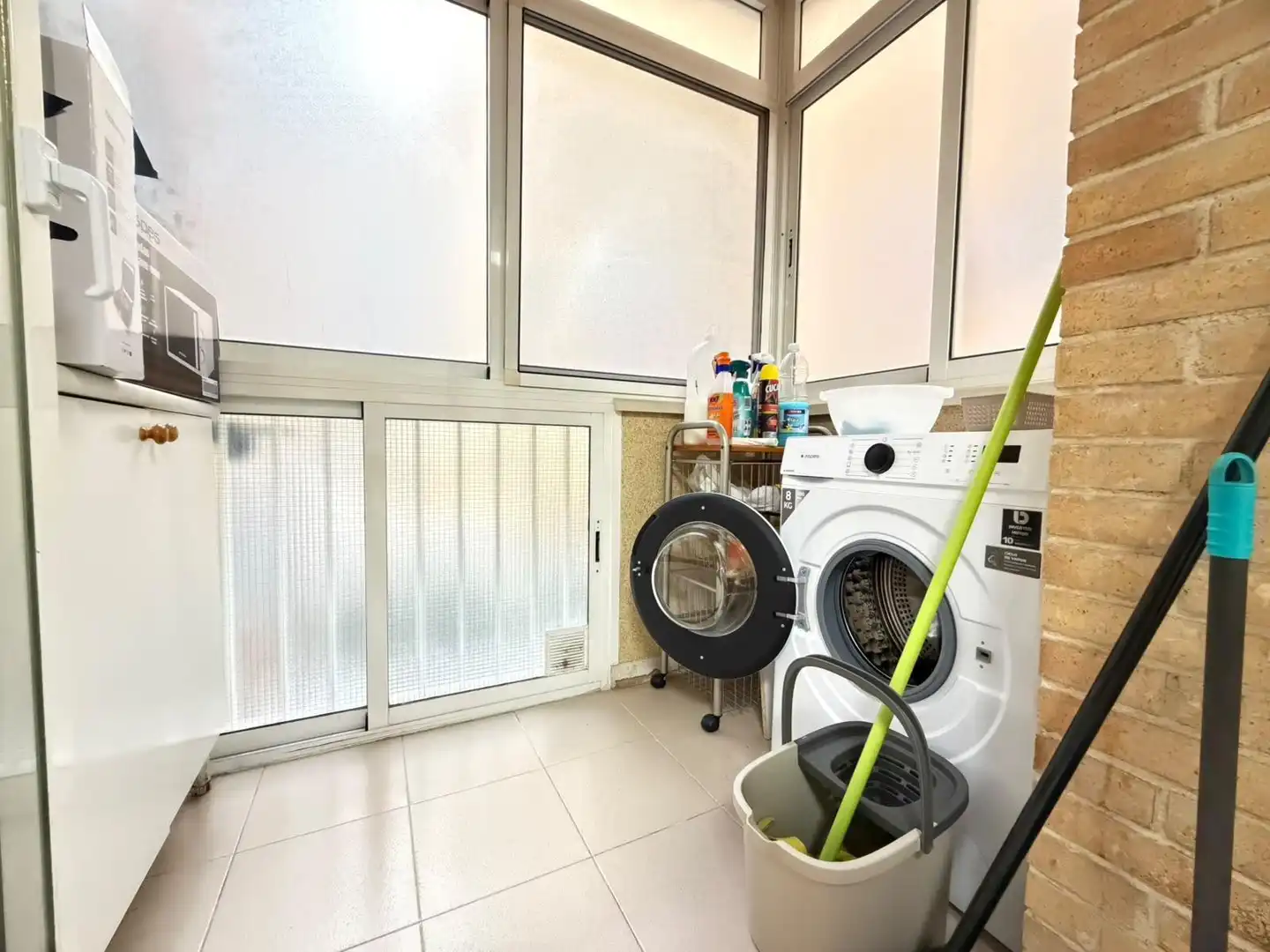 Piso de alquiler en Alicante / Alacant con Aire acondicionado, Amueblado y Piscina comunitaria