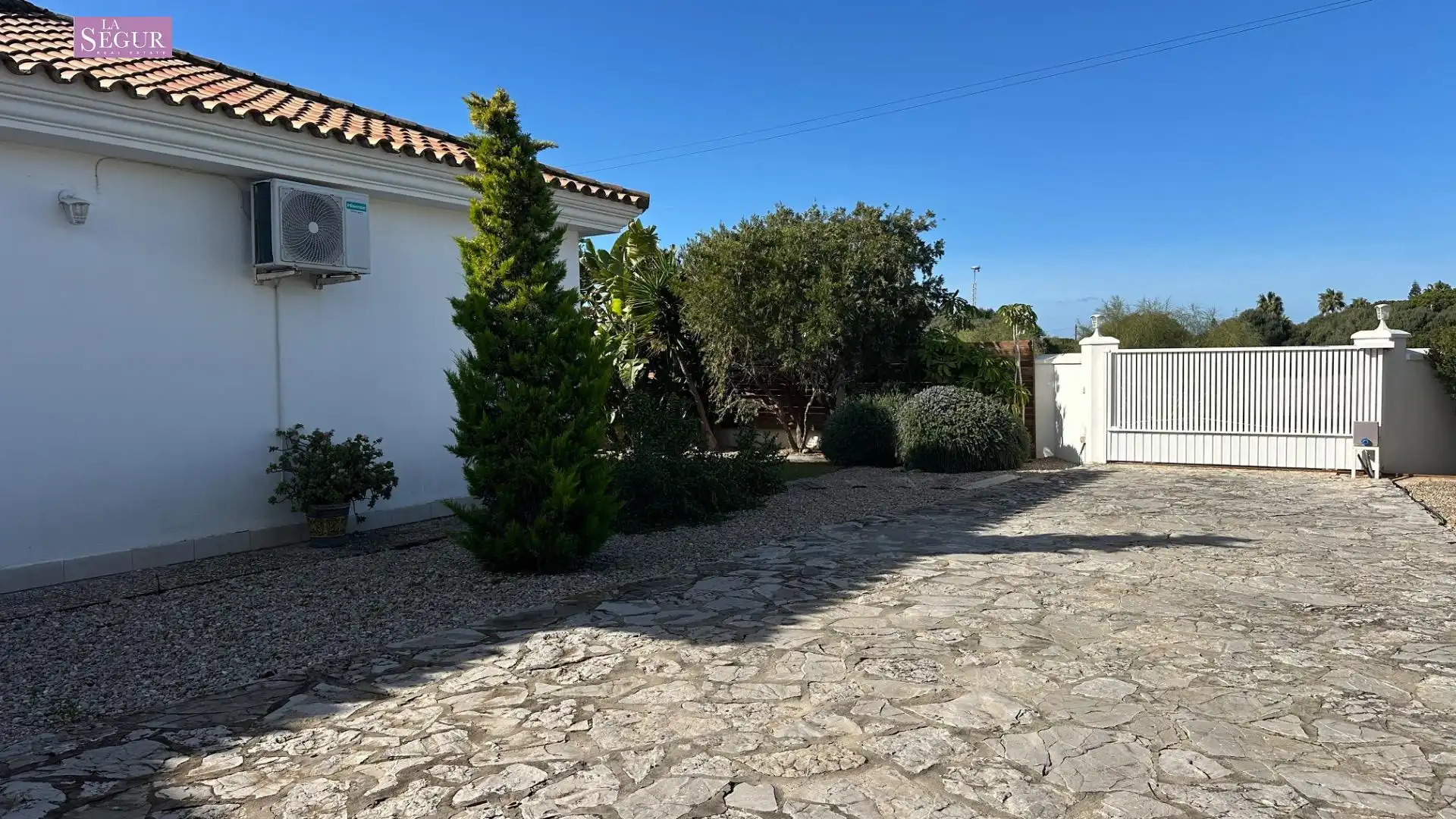 Vista exterior de Finca rústica en venta en Barbate con Aire acondicionado, Jardín privado y Terraza